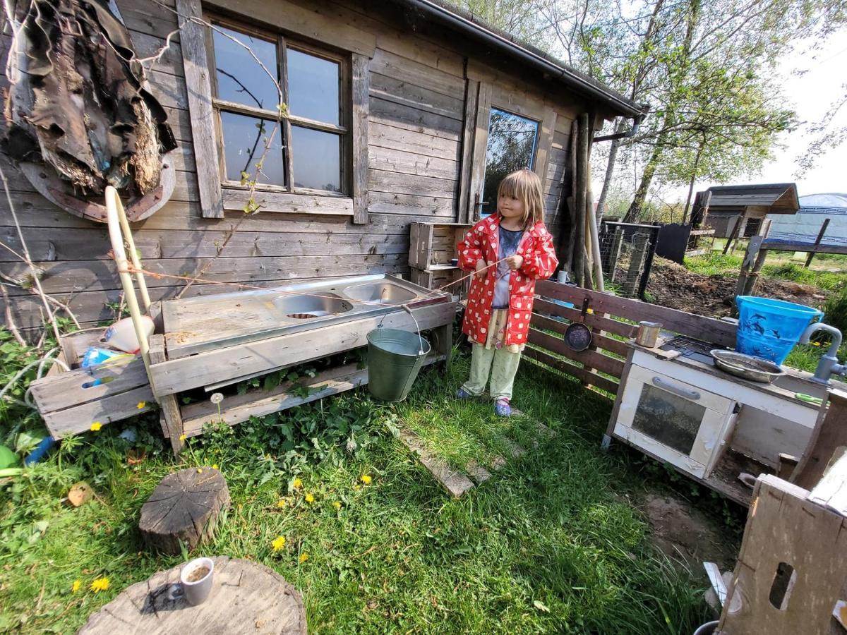 Готель Slapen Tussen De Ezels In De Yurt Арсгот Екстер'єр фото